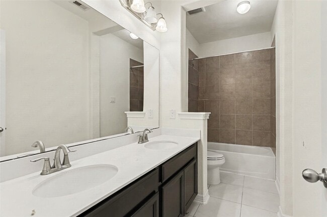 Building Photo - 10467 Lake Palmetto Dr