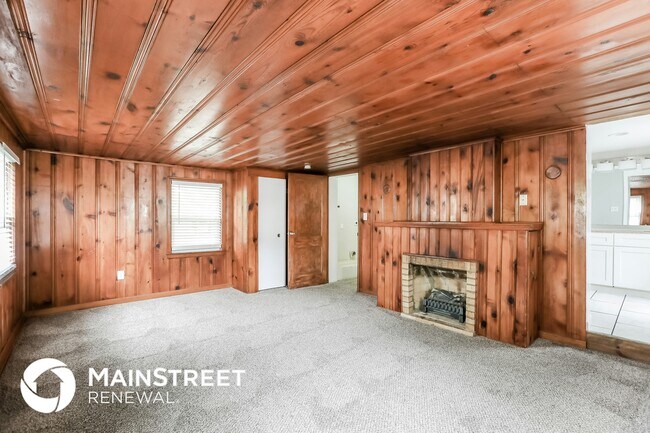 Building Photo - 601 Oak St