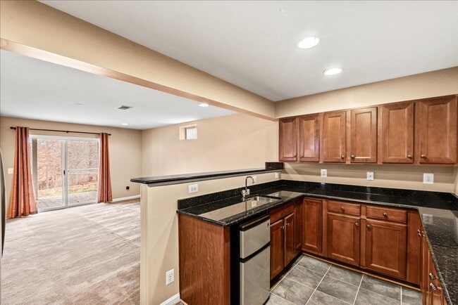 Building Photo - 3 Bed 3 Bath in 55+ Four Seasons Dumfries, VA