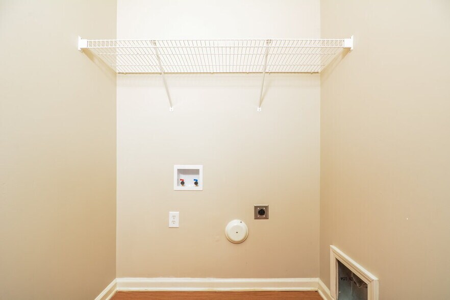 Building Photo - 2766 Windchase Dr