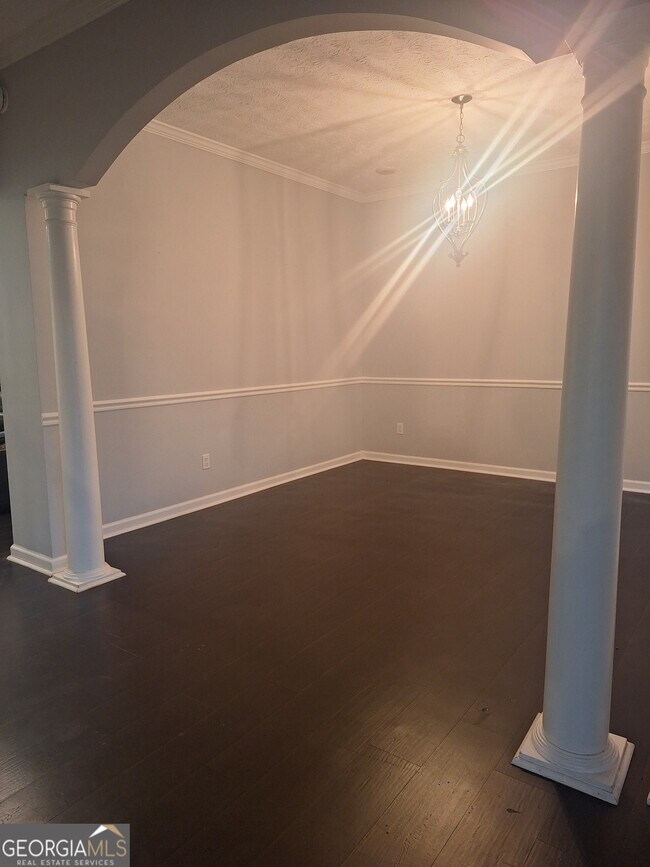 Building Photo - 1450 Scenic Brook Tr SW