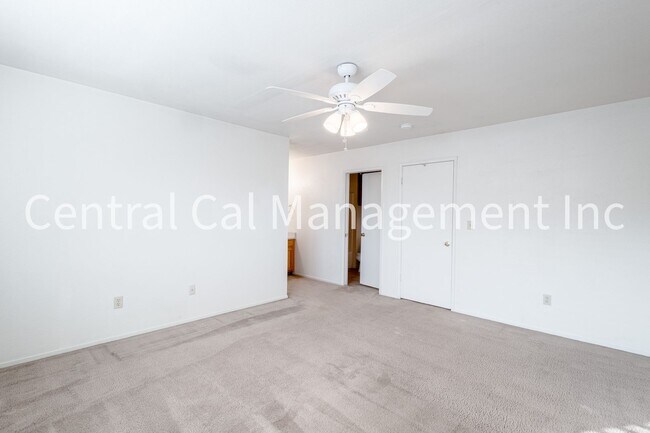 Building Photo - 8404 Laborough Dr