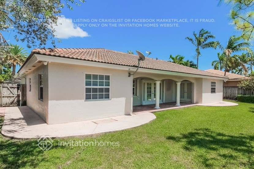 Building Photo - 18146 SW 150th Ct