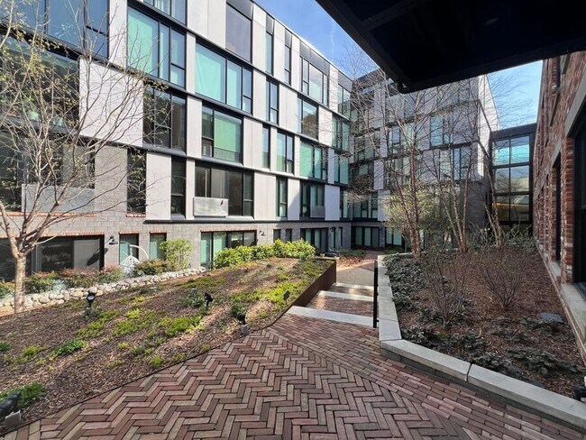 Building Photo - 57 N St NW