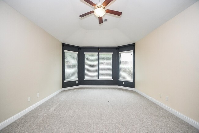 Building Photo - 8343 Sedona Ridge Dr