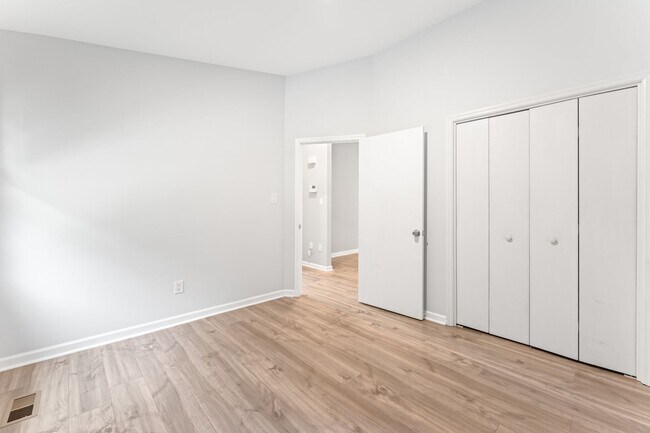 Building Photo - Fully Updated - Beautiful 3BR/2BA single-level home with a finished walk-out basement!