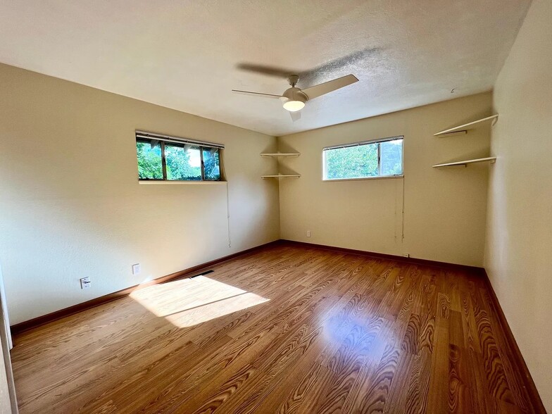 Building Photo - 2501 Linda Vista Avenue