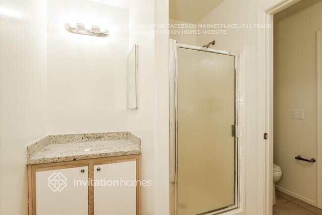 Building Photo - 12934 W Laurel Ln