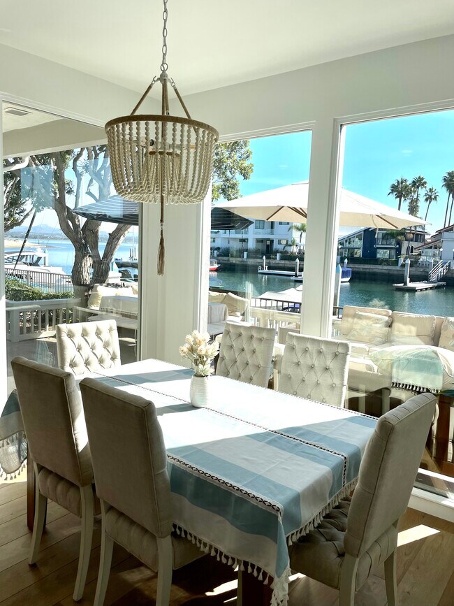 Building Photo - 49 Kingston Ct S