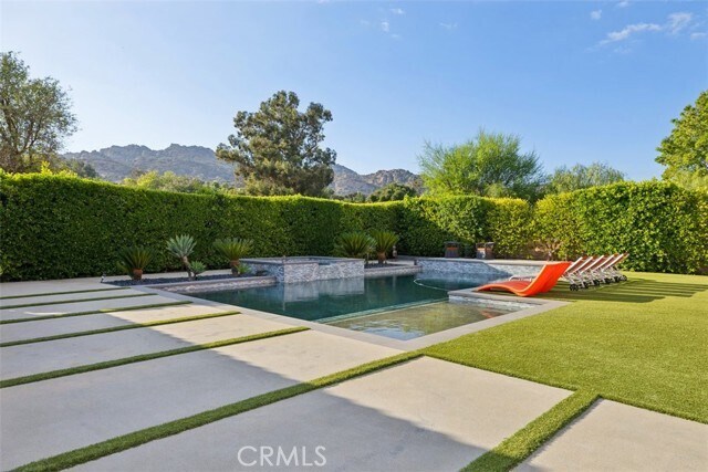 Building Photo - 9651 Sagebrush Ave