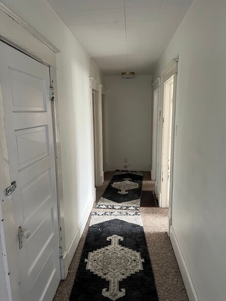 Building Photo - 2603 Knapp St