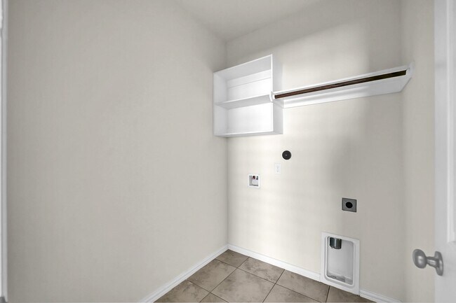 Building Photo - 18788 Laurel Hills Dr