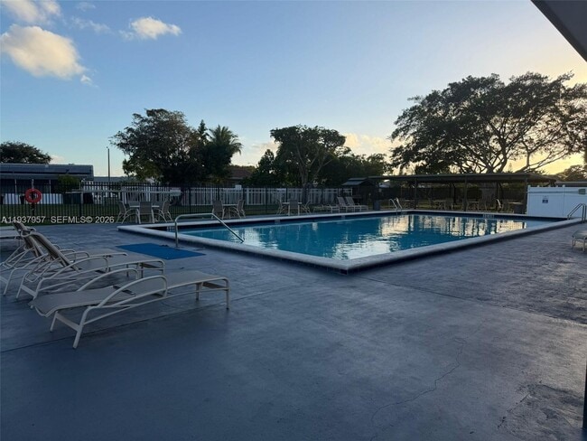 Building Photo - 9507 NW 80th Ct