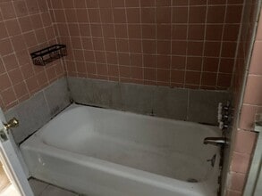 Building Photo - 6 Harvard St