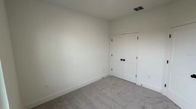 Building Photo - 15069 Groveside Rd