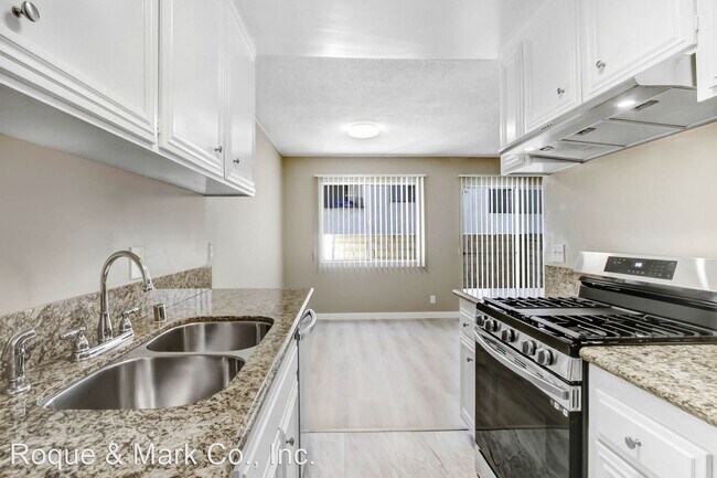 Primary Photo - 1 br, 1 bath Apartment - 1234 Wellesley Av...