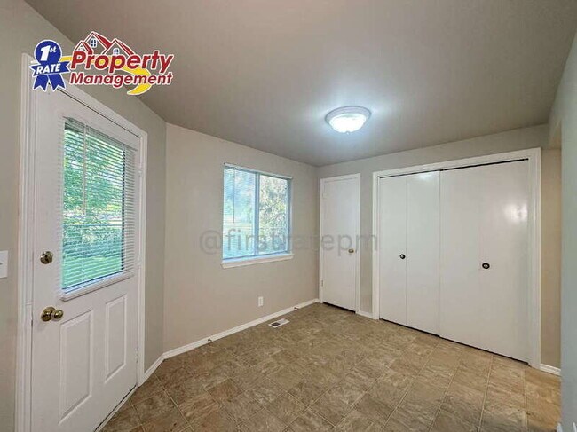 Building Photo - 2839 W Malad St