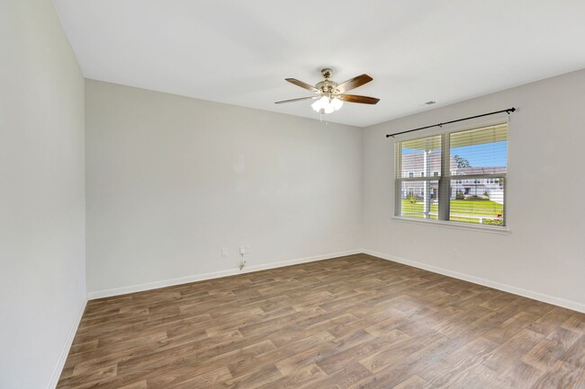 Building Photo - Beautiful One Story home in McKewn