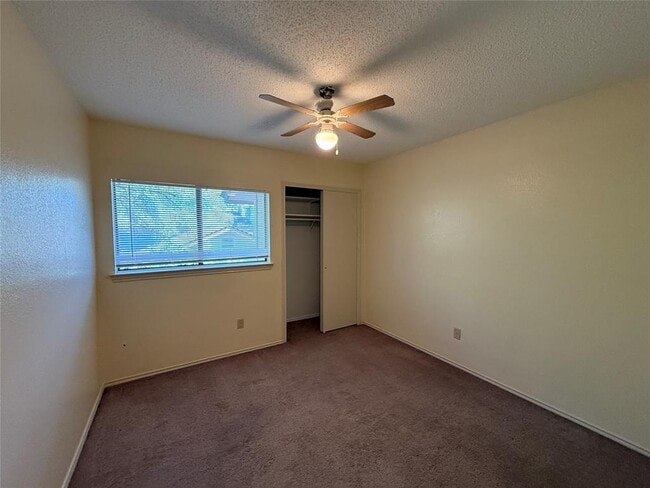 Building Photo - 12803 Humphrey Dr