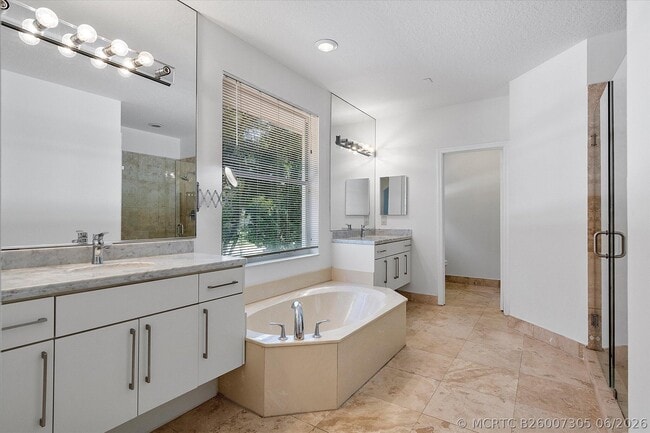 Building Photo - 2013 Harbor View Cir