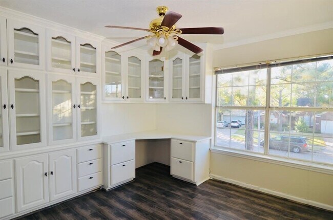 Building Photo - 1114 Knoll Crest Ct