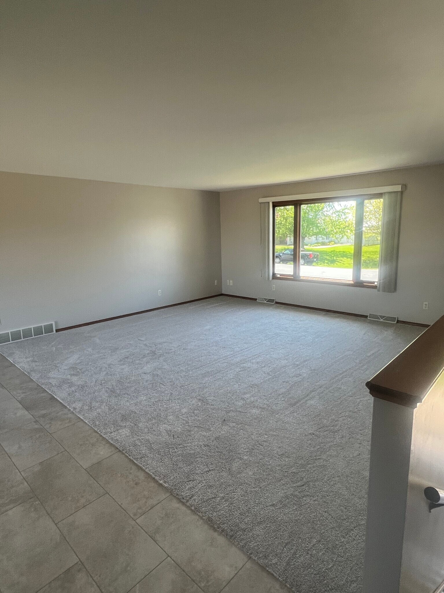 Living room open concept - 2660 Sandra Rose Ln