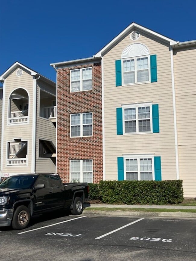 Building Photo - 904-H Litchfield Way