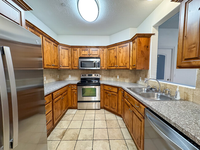 Building Photo - 248 S 550 W