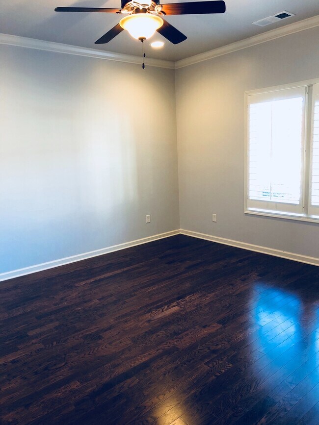 Building Photo - Townhome For Rent in Edenton Subdivision! ...