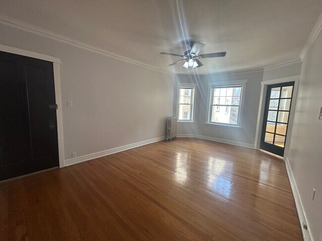 Building Photo - 4408 N Rockwell St