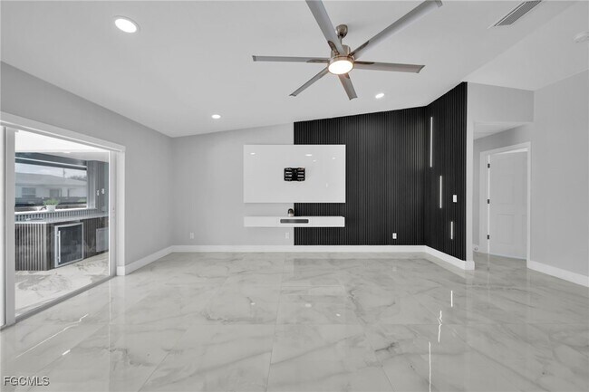 Building Photo - 3095 NW 4th Pl