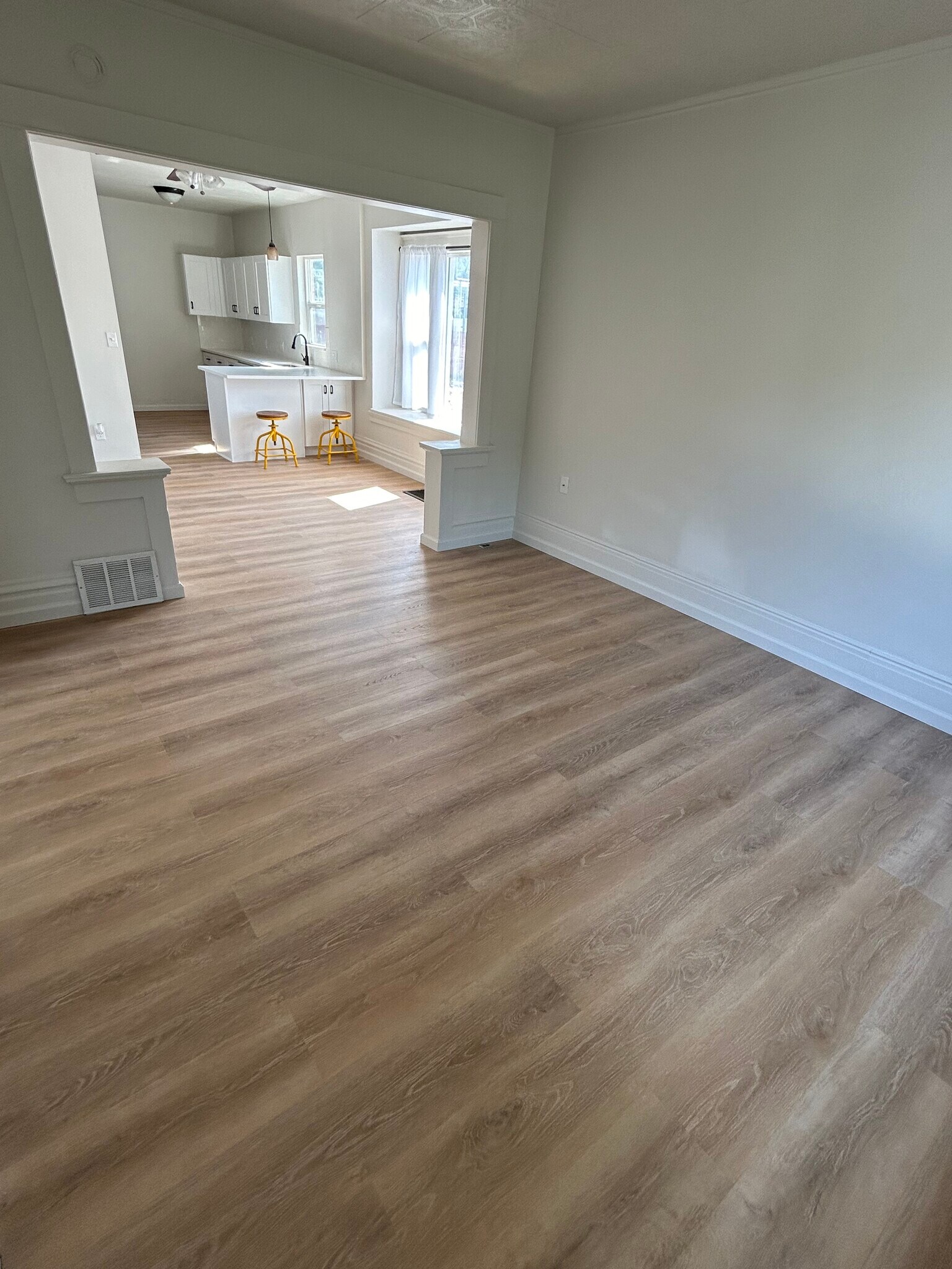 Building Photo - 254 E 700 S