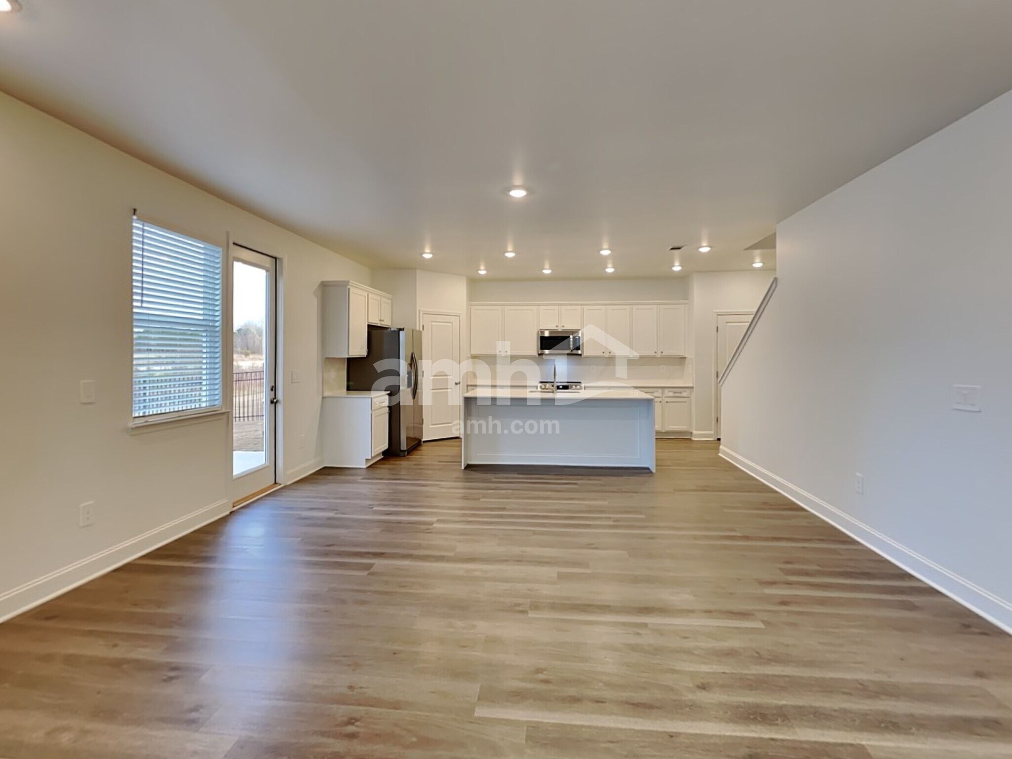 Building Photo - 209 Chase Ln