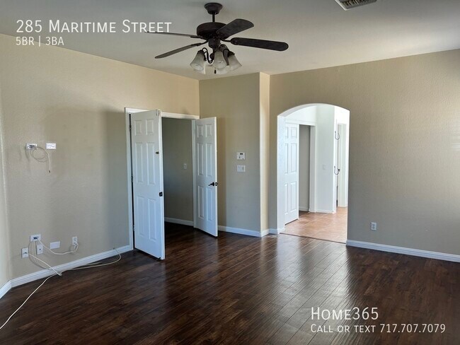Building Photo - Wonderful Home in Gated Neighborhood!