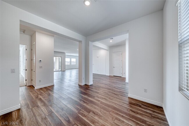 Building Photo - 968 Woodburn Ln