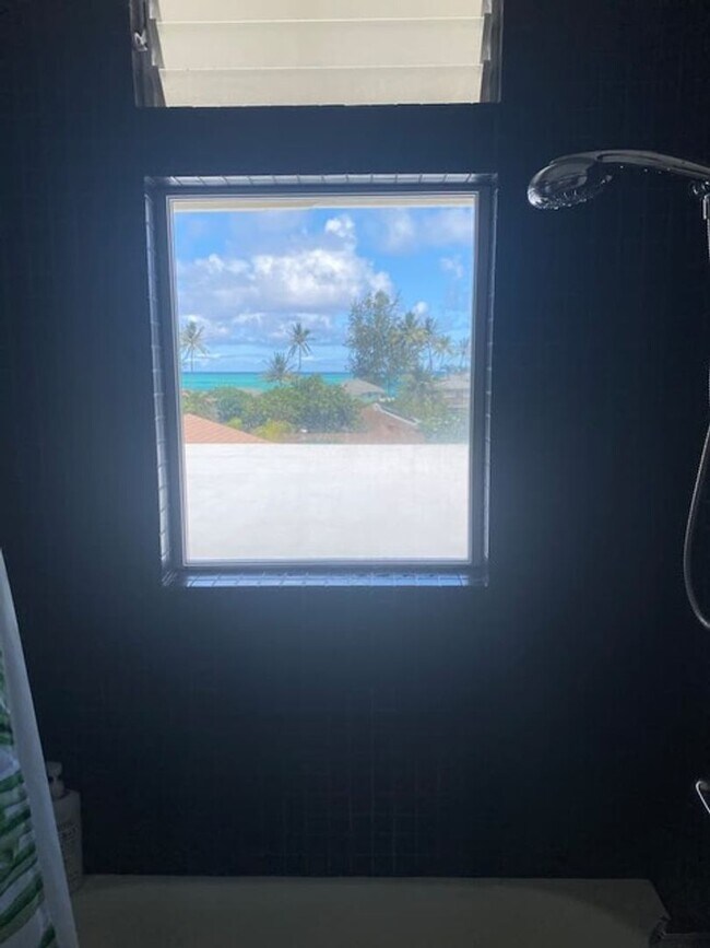 Building Photo - Charming Island Retreat – 3BR/2BA Home A B...
