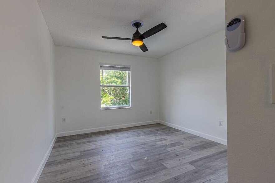 Building Photo - 2252 Wyndam Way