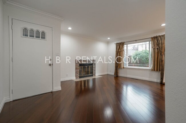 Building Photo - Single Story Charming 3-Bedroom Pleasanton Home Now MOVE IN Ready!