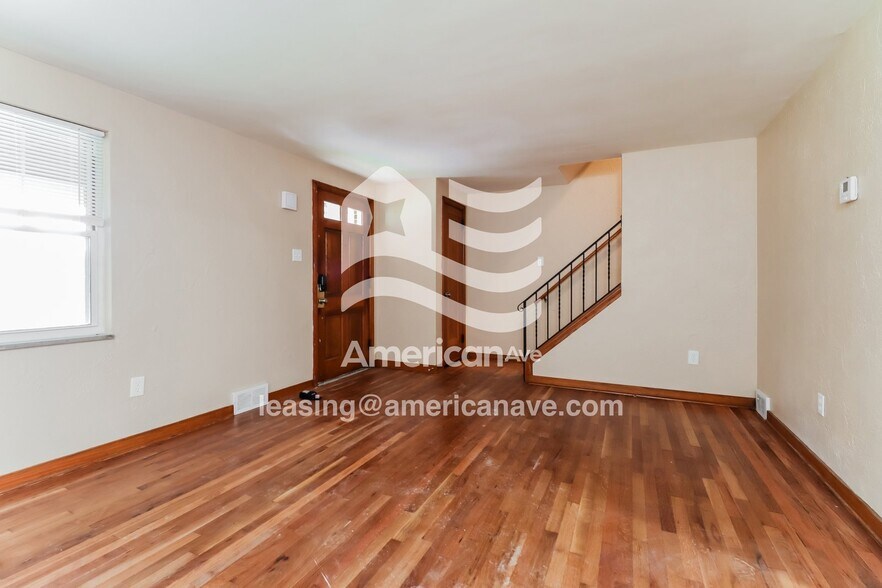 Building Photo - 65 W Bellecrest Ave