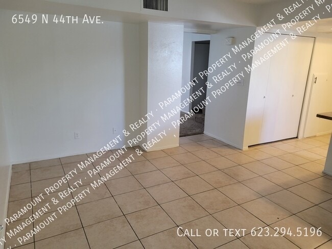Building Photo - 6549 N 44th Ave
