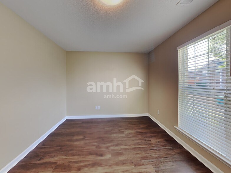 Building Photo - 11635 Dempsey Dr