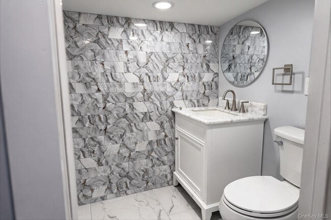 Building Photo - 70 S Cottage St