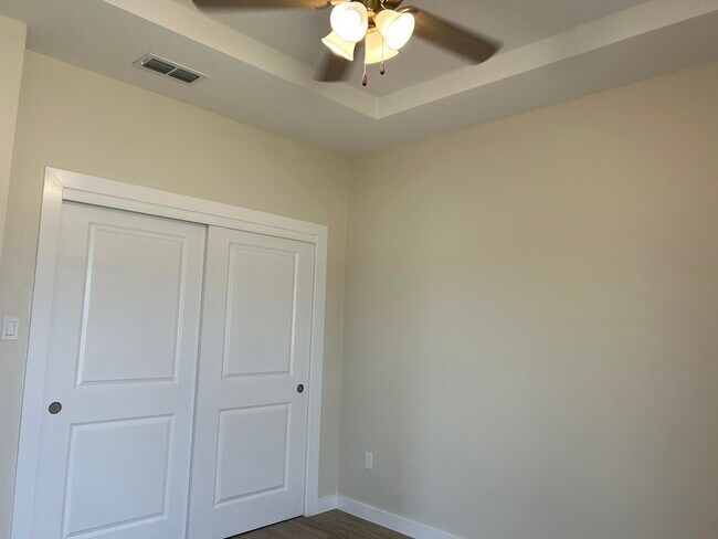 Building Photo - 5928 Heather Loop