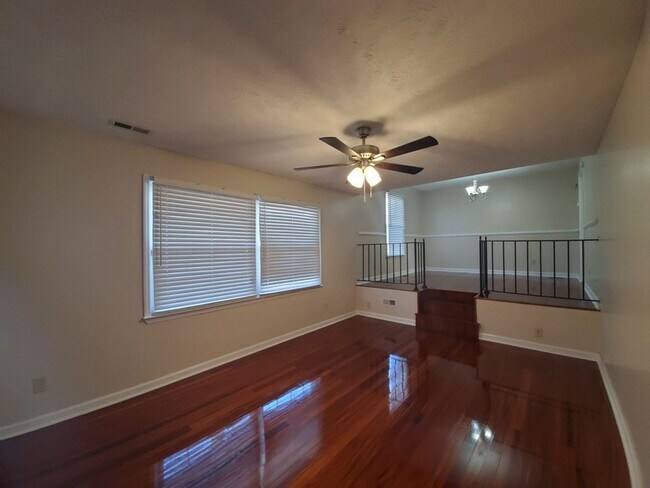 Building Photo - 7886 Uriah Dr