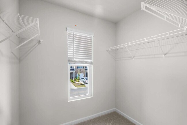 Building Photo - Trolley Run Townhome!