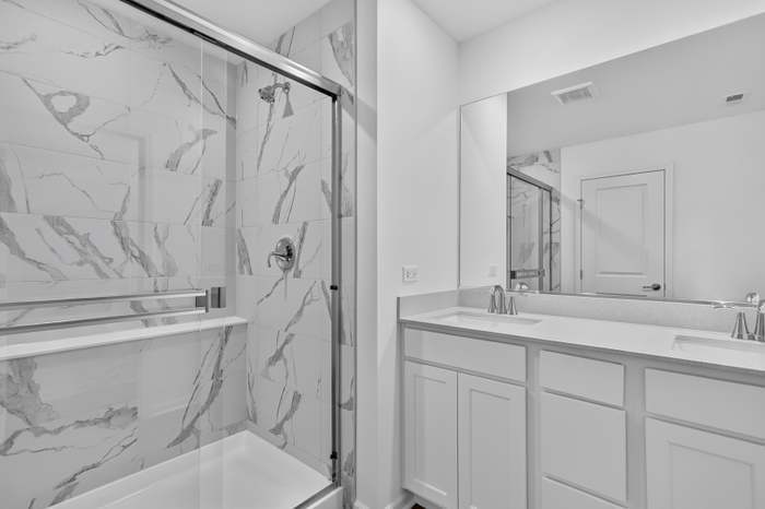 Building Photo - 445 Red Oak Cir