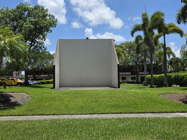 Building Photo - 9460 SW 61st Way