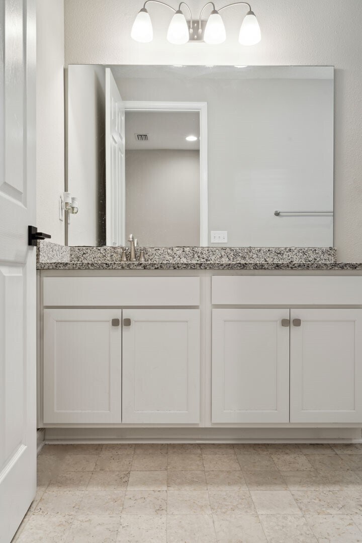 Building Photo - 2893 Farmall Dr