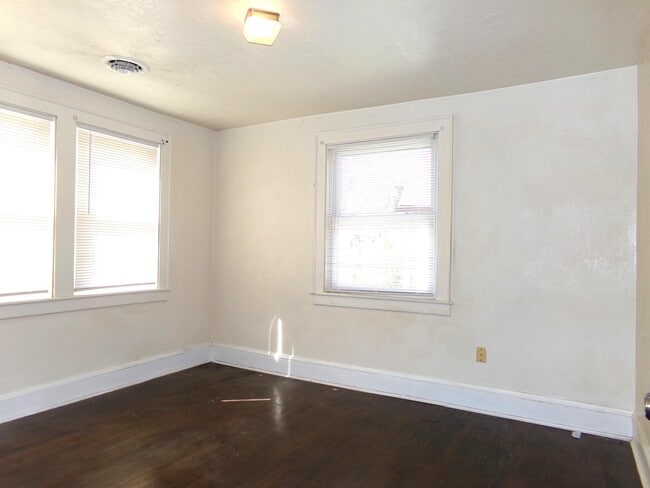 Building Photo - 4225 Hacienda St