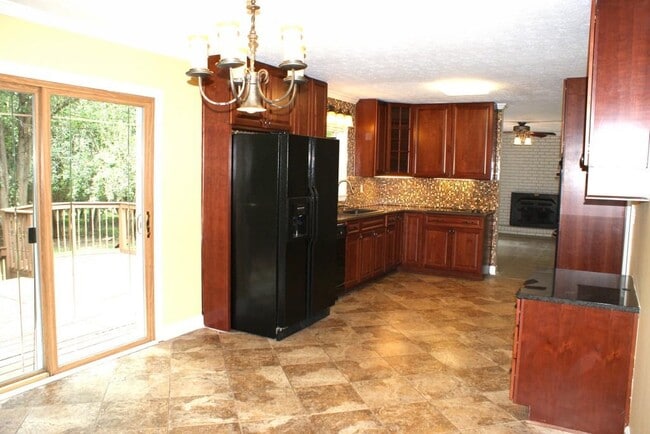 Building Photo - 6725 Ridge Moore Dr NW